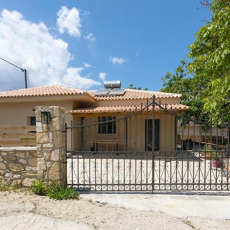 Vila Athina'S House Drakas Exteriér fotografie